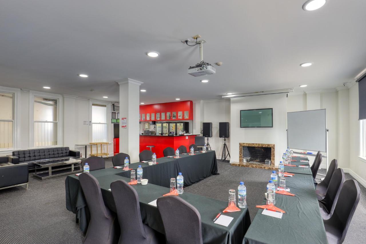 Ramada By Wyndham, Hamilton City Center エクステリア 写真