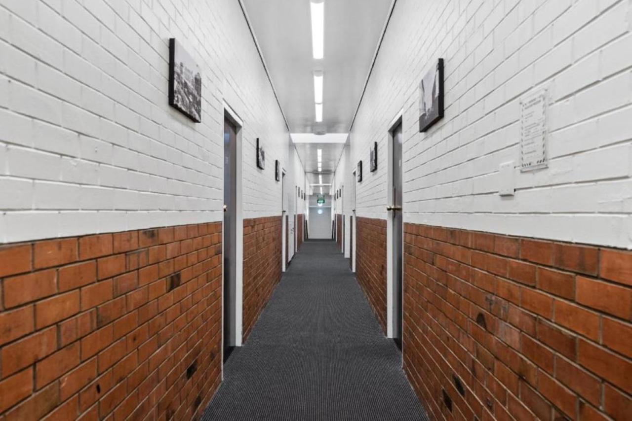 Ramada By Wyndham, Hamilton City Center エクステリア 写真