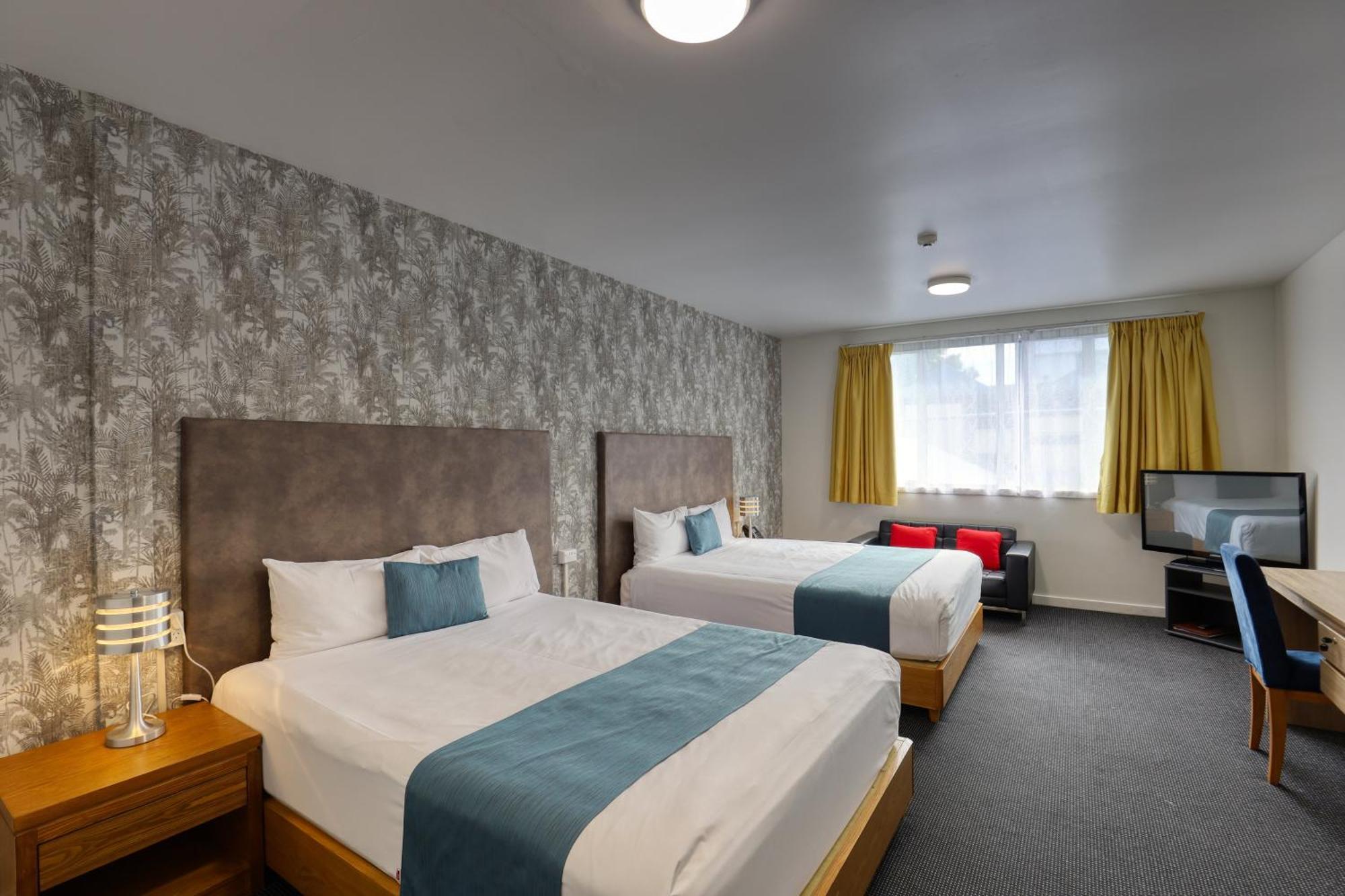 Ramada By Wyndham, Hamilton City Center エクステリア 写真