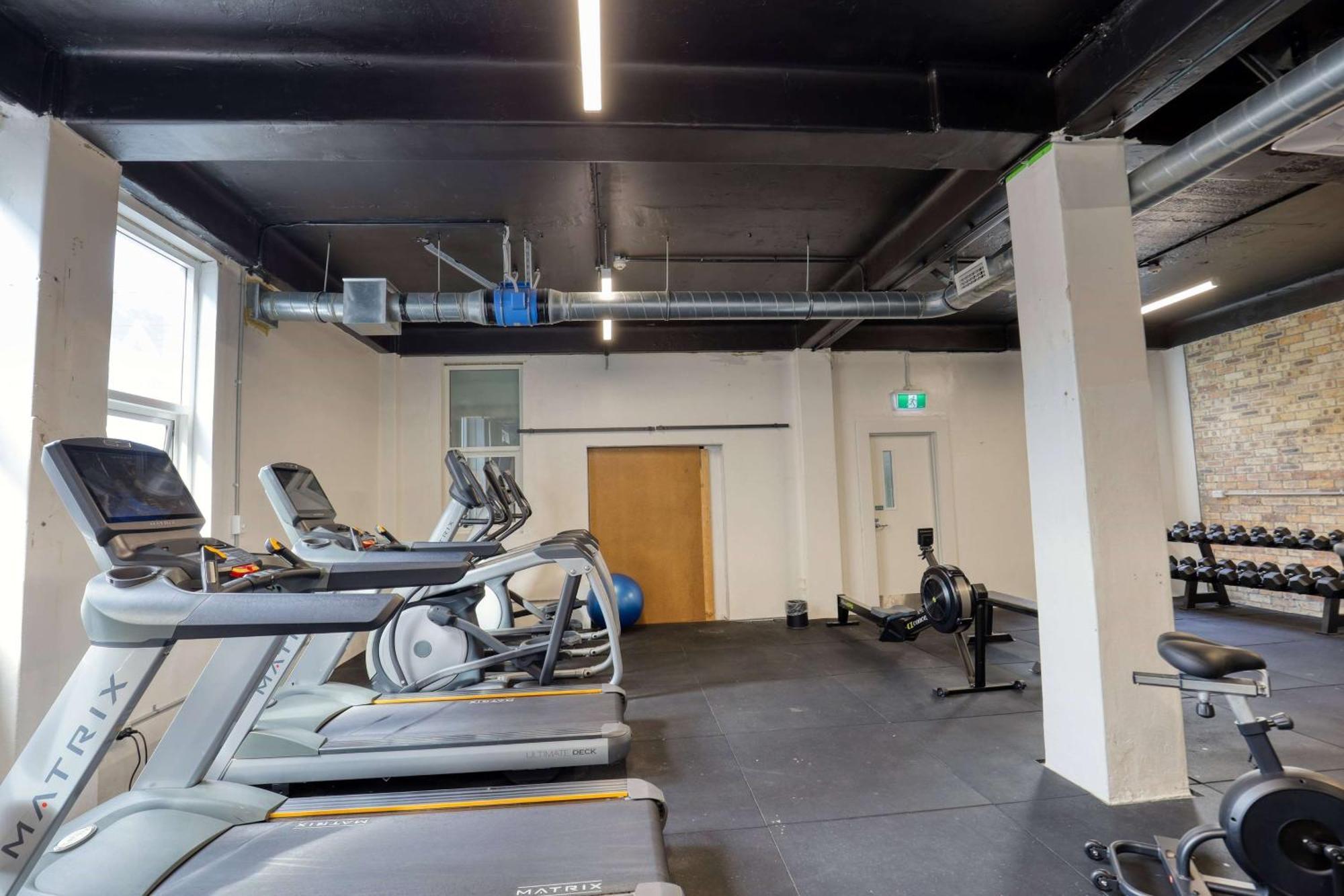 Ramada By Wyndham, Hamilton City Center エクステリア 写真