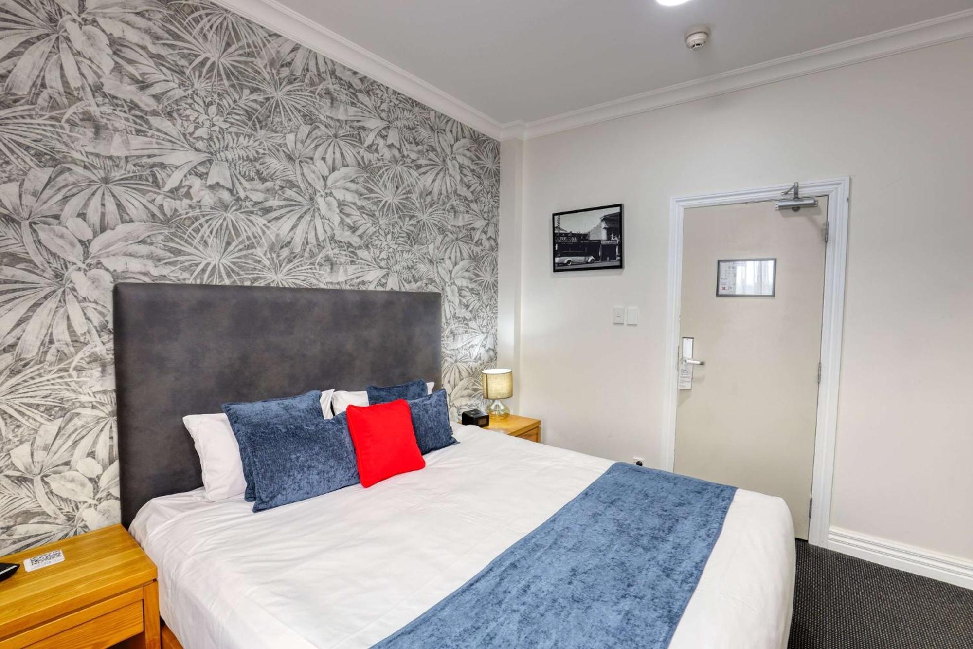 Ramada By Wyndham, Hamilton City Center エクステリア 写真
